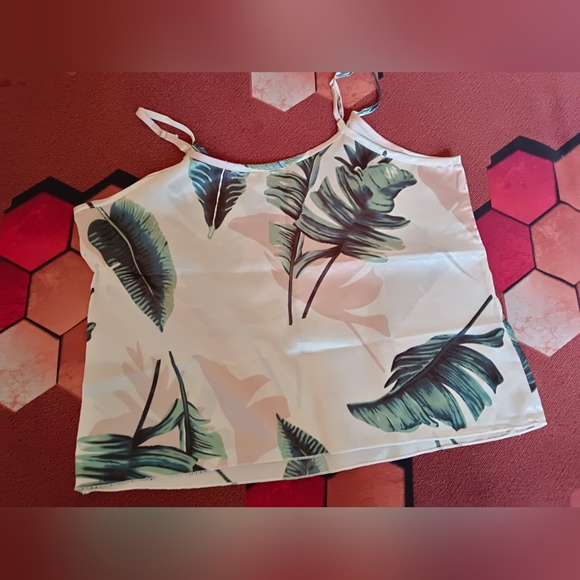 Night dress - Picture 2 of 4